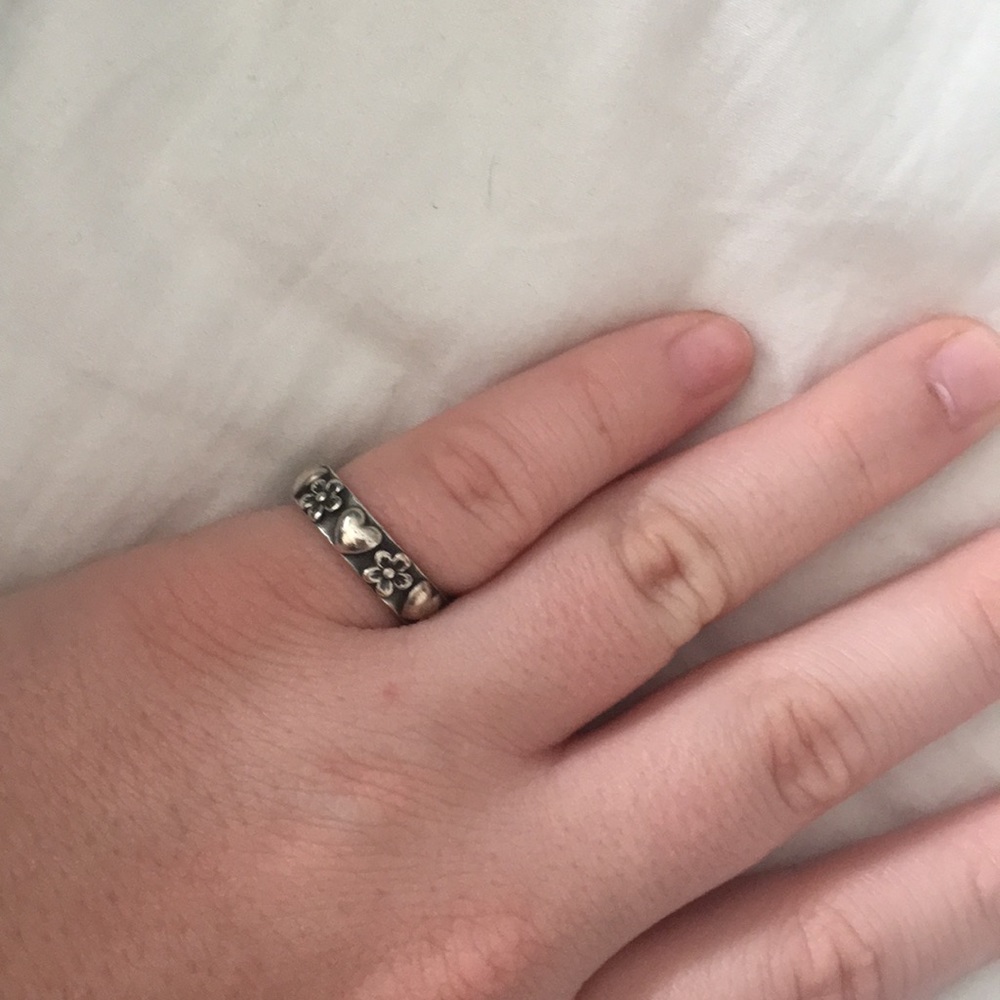 hearts and flower ring (RETIRED James Avery)